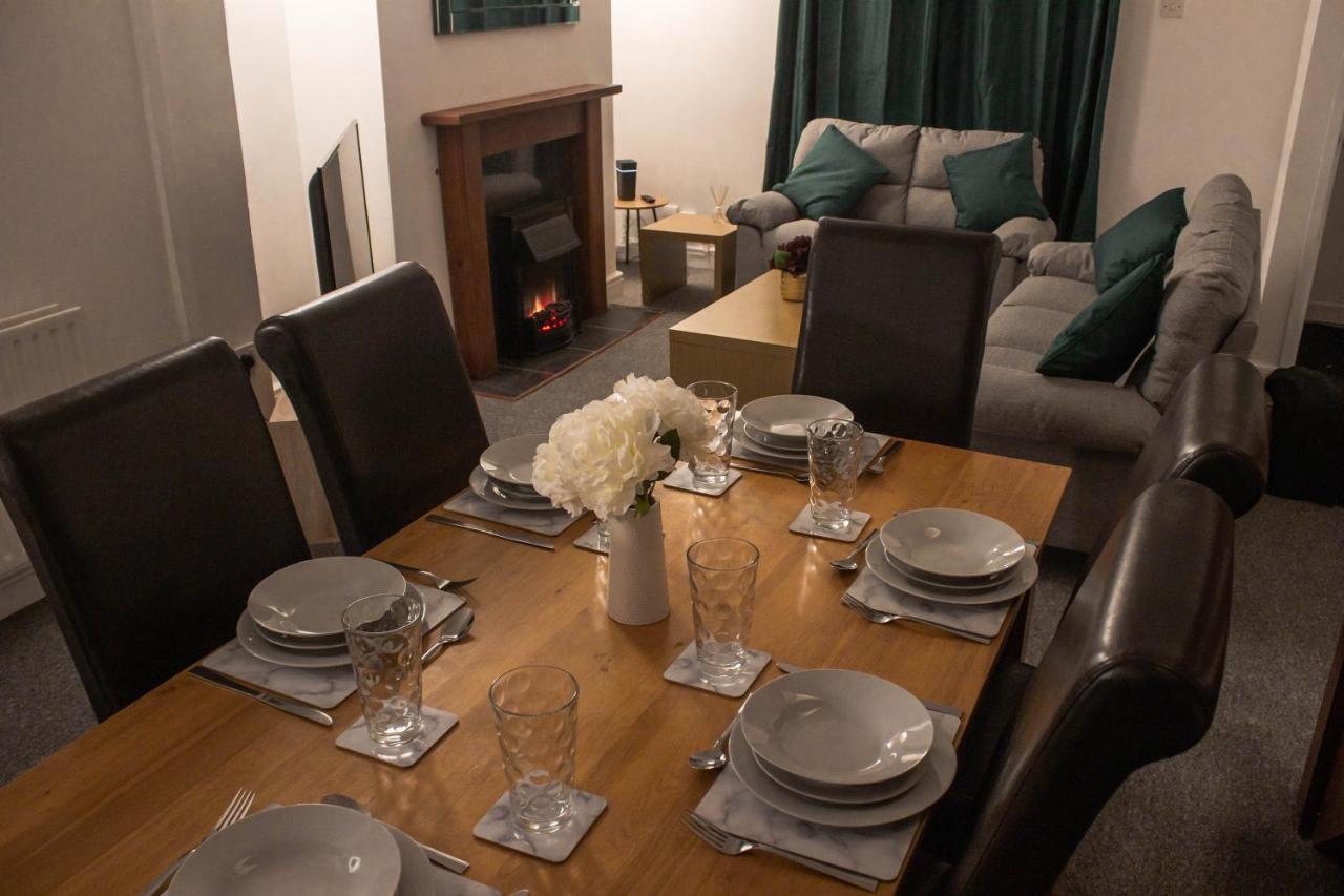 Business Friendly 3Br Home - King Size Beds & Centrally Located Swansea Exterior foto