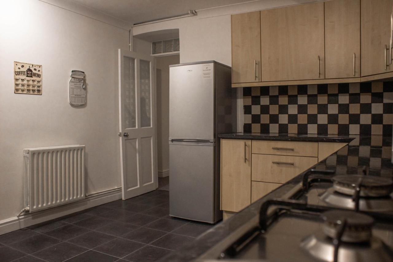 Business Friendly 3Br Home - King Size Beds & Centrally Located Swansea Exterior foto
